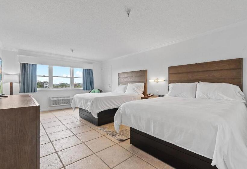 ホテル Ocean Isle Inn