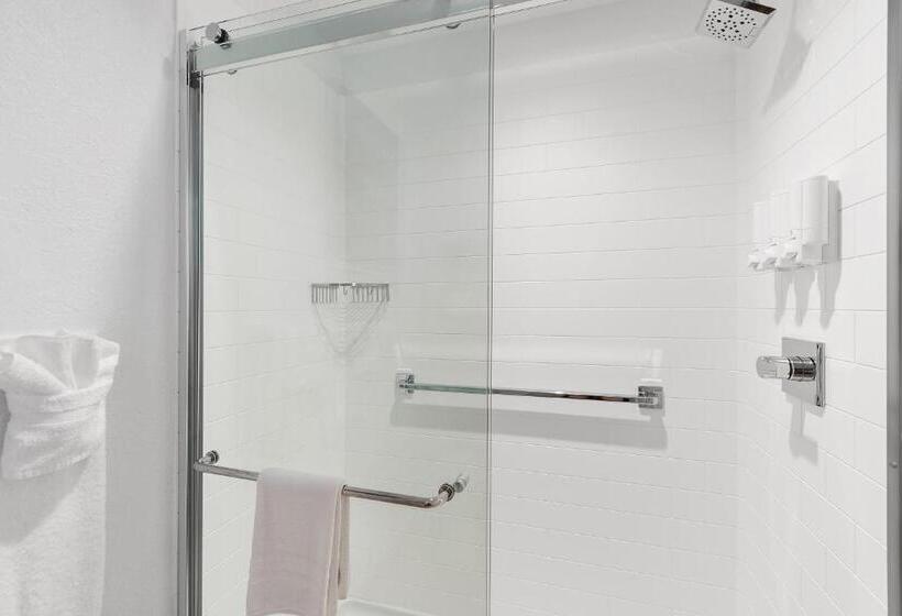 ホテル Ocean Isle Inn