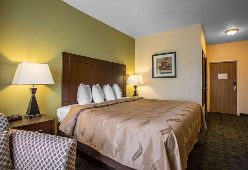 בית מלון כפרי Quality Inn & Suites Bloomington I 55 And I 74