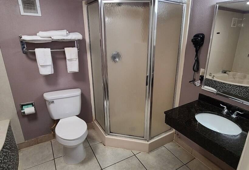 فندق Red Roof Inn & Suites Duncan