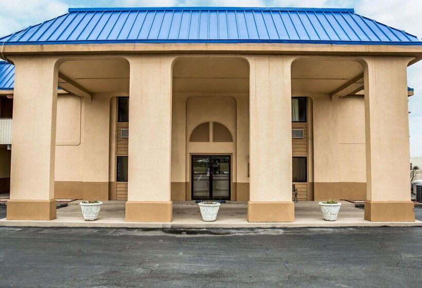 ホテル Rodeway Inn & Suites Plymouth Hwy 64