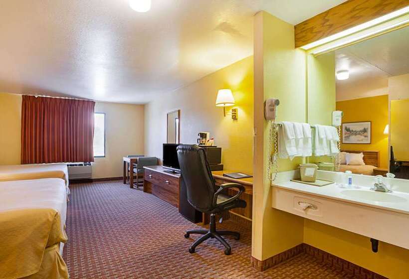 فندق Rodeway Inn & Suites