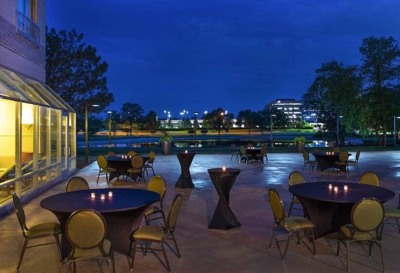 酒店 Sheraton Suites Chicago Elk Grove