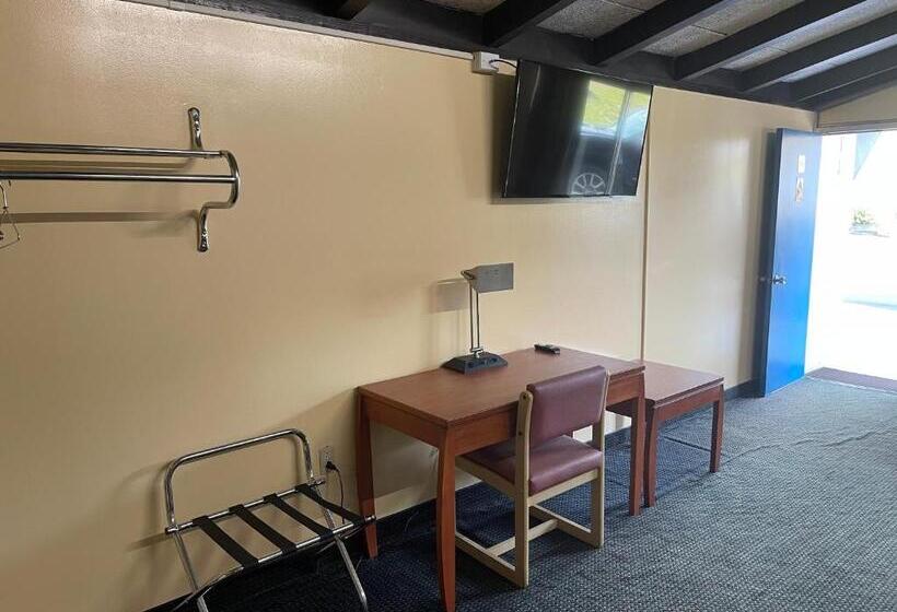모텔 Budget Inn Madison