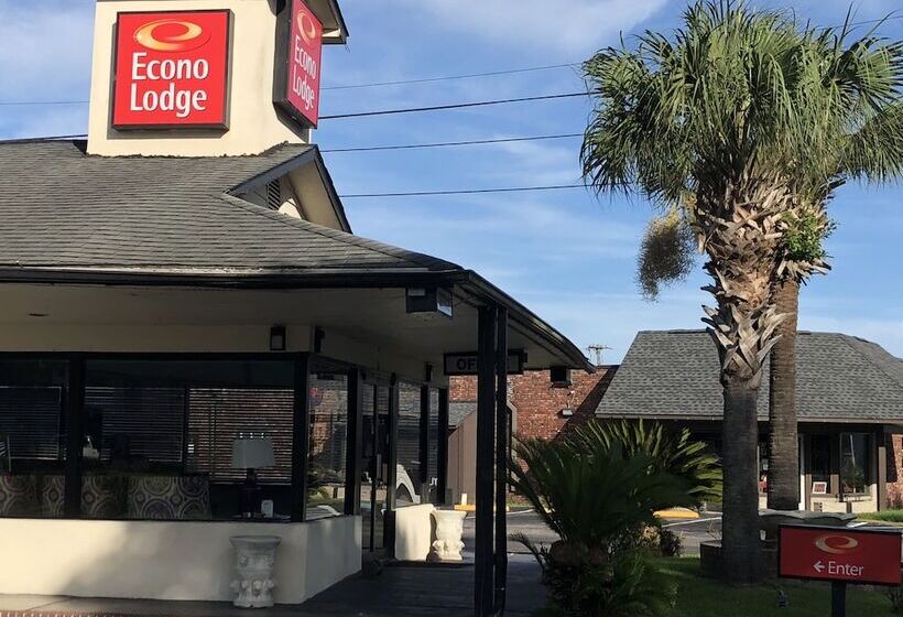 فندق على الطريق Econo Lodge