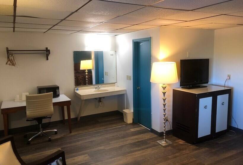 فندق على الطريق Econo Lodge