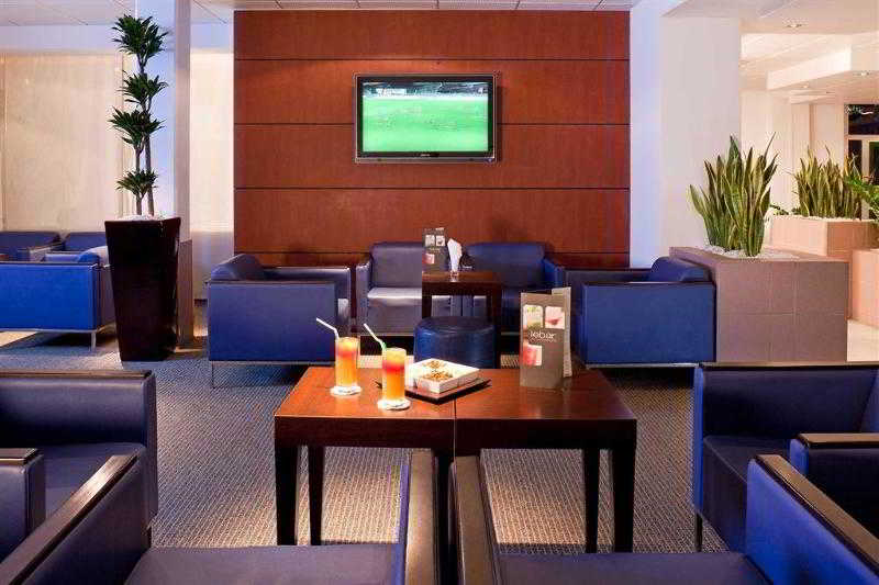 Novotel Saintquentin En Yvelines