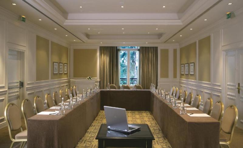 Intercontinental Hotels Chantilly Chateau Mont Royal, An Ihg