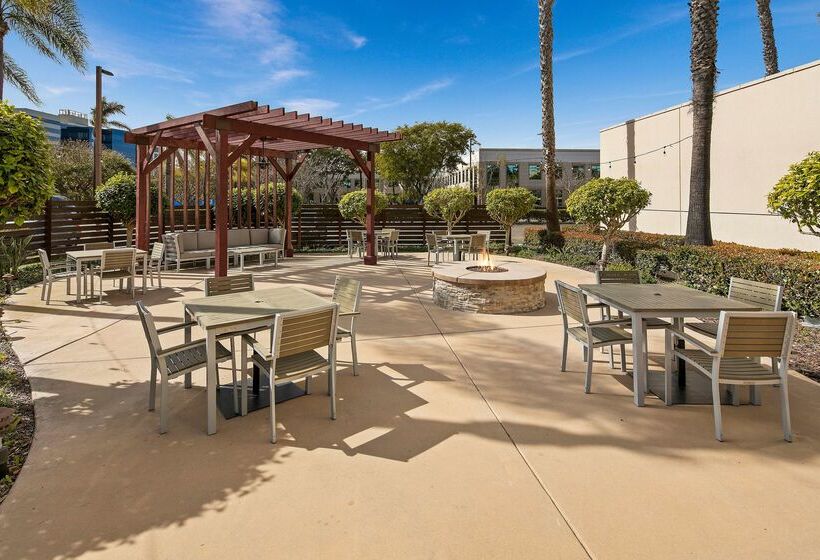 هتل Country Inn & Suites By Radisson, San Diego North, Ca