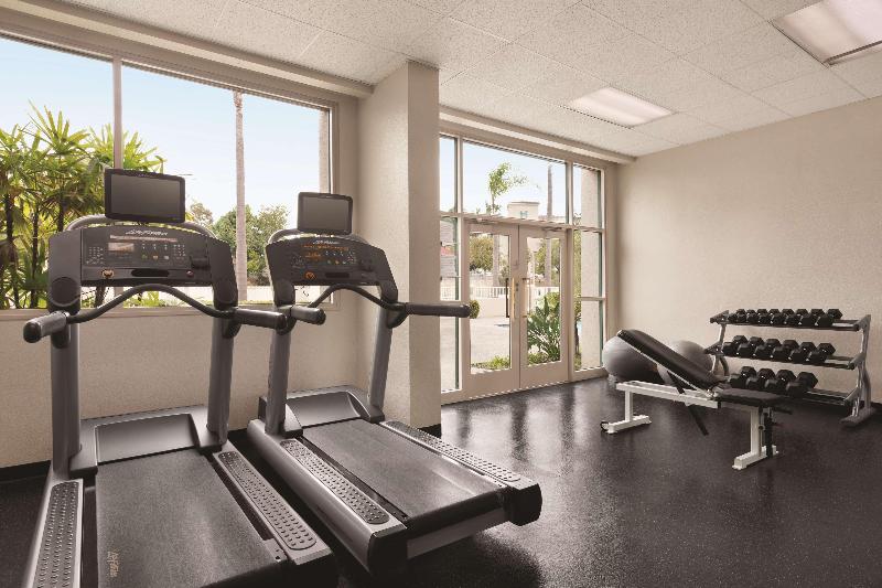 هتل Country Inn & Suites By Radisson, San Diego North, Ca