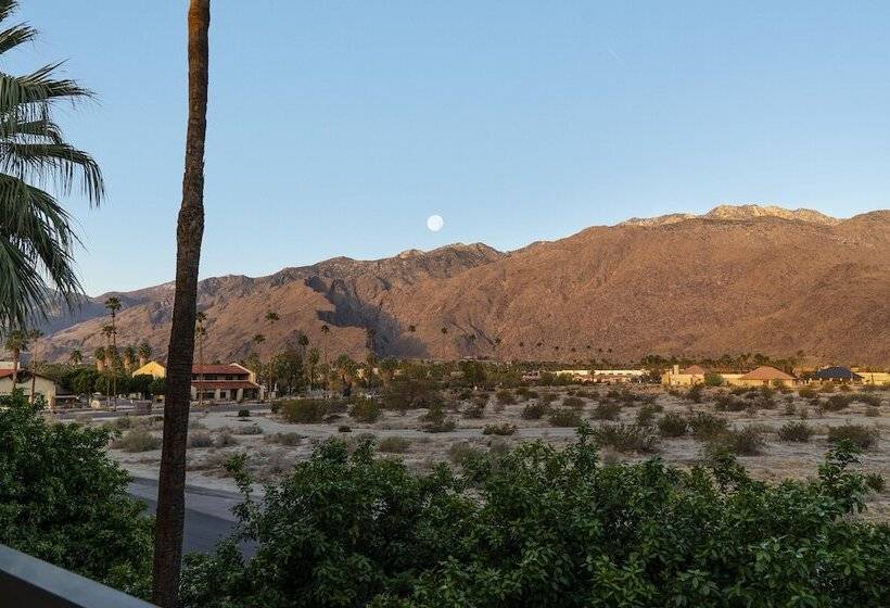 Hotel Courtyard By Marriott Palm Springs