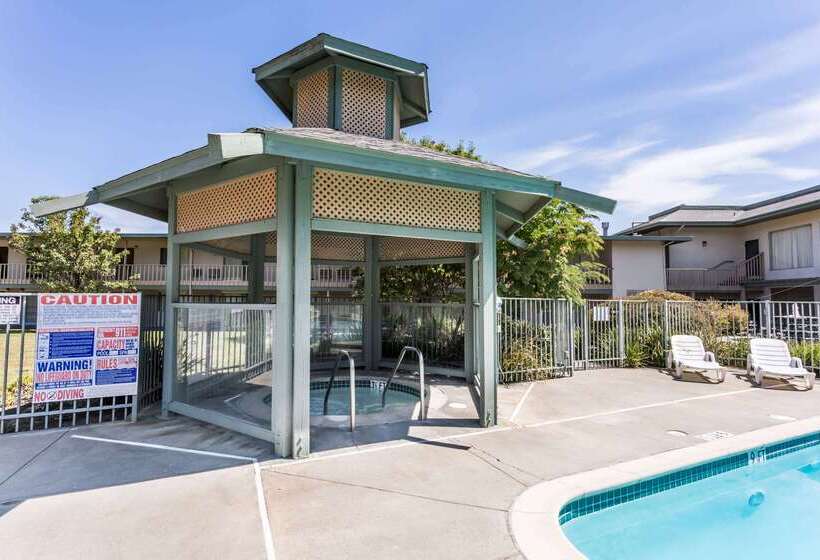 فندق Days Inn By Wyndham Novato/san Francisco