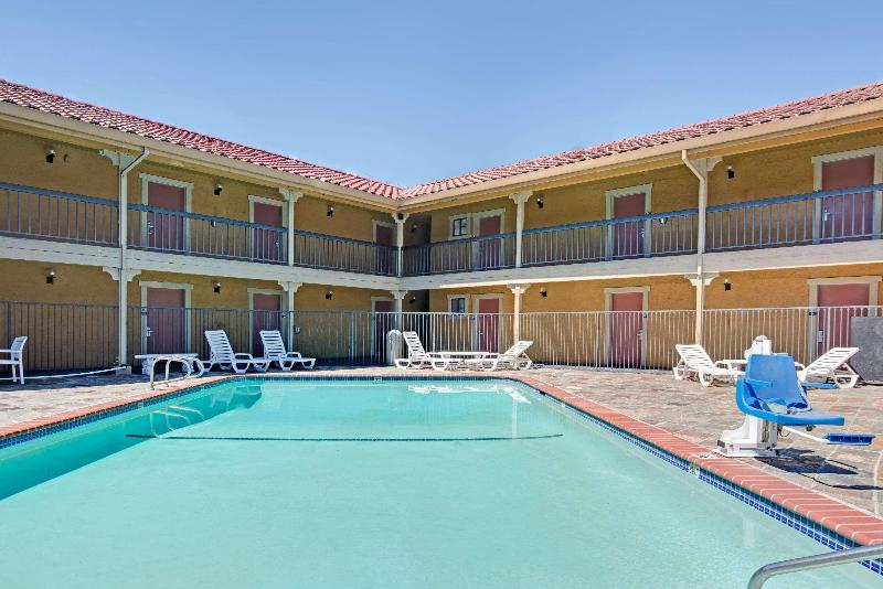 فندق Days Inn By Wyndham San Jose Convention Center