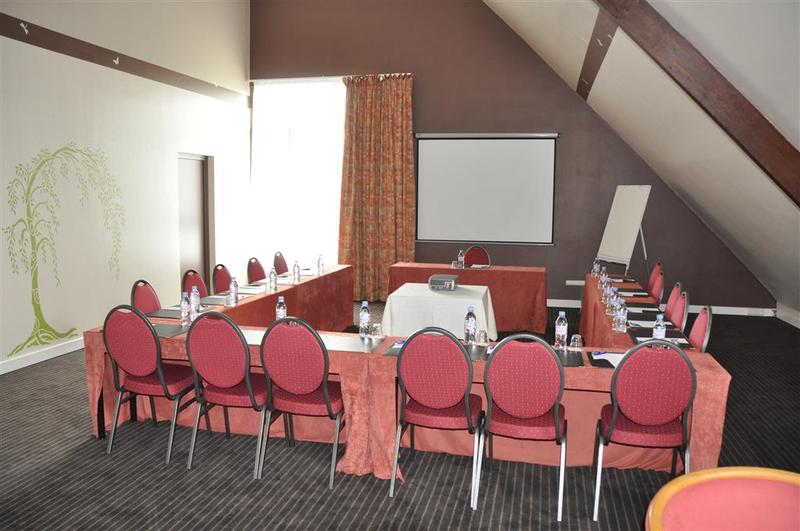 ホテル Domaine De La Forêt D Orient, Logis Hôtel, Restaurant, Spa Et Golf