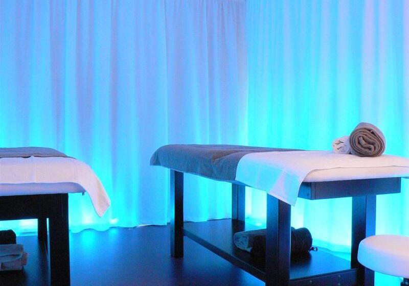 ホテル Domaine De La Forêt D Orient, Logis Hôtel, Restaurant, Spa Et Golf