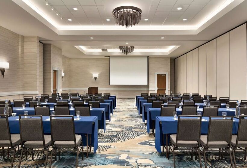 فندق Embassy Suites By Hilton Monterey Bay Seaside