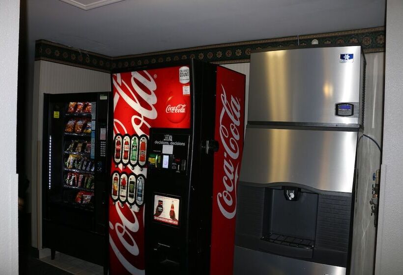 فندق Guesthouse Inn & Suites Kelso/longview