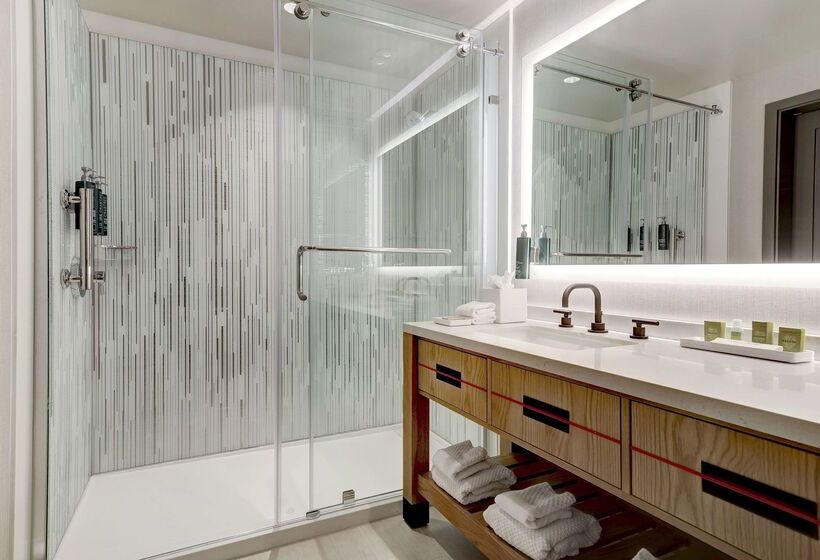 هتل Hilton University Of Houston