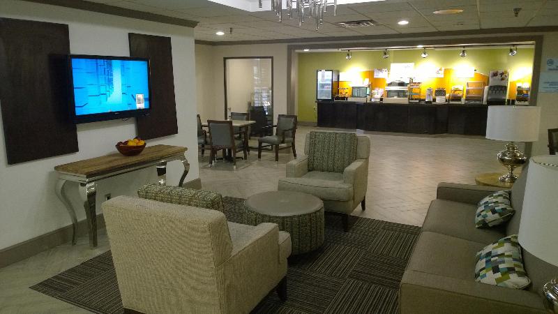 هتل Holiday Inn Express & Suites Fayetteville University Of Arkansas Area, An Ihg