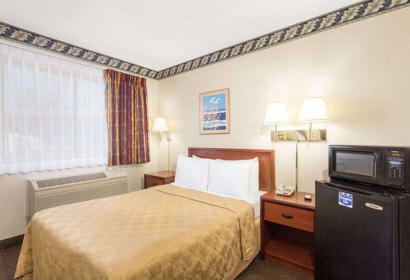 ホテル Knights Inn Madera