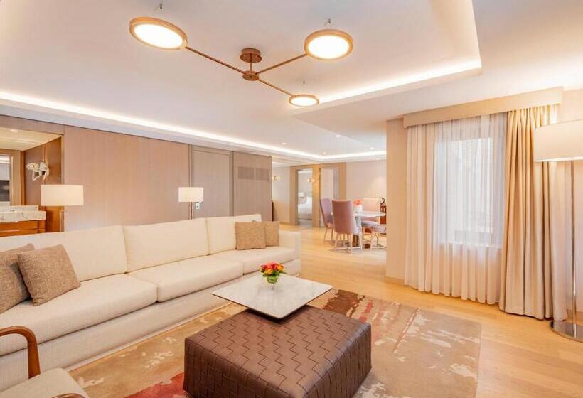 Mövenpick Hotel Istanbul Bosphorus