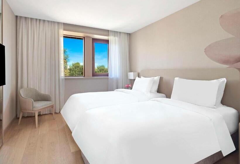 Mövenpick Hotel Istanbul Bosphorus