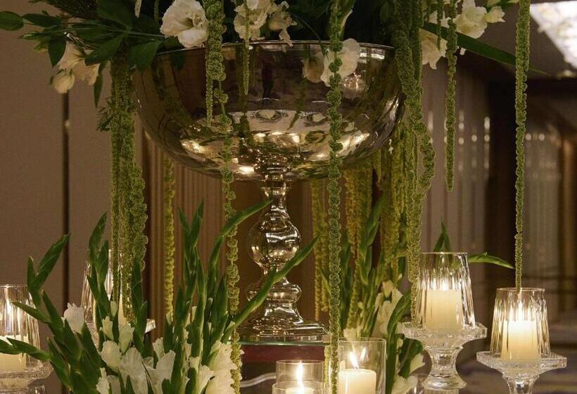 Mövenpick Hotel Istanbul Bosphorus