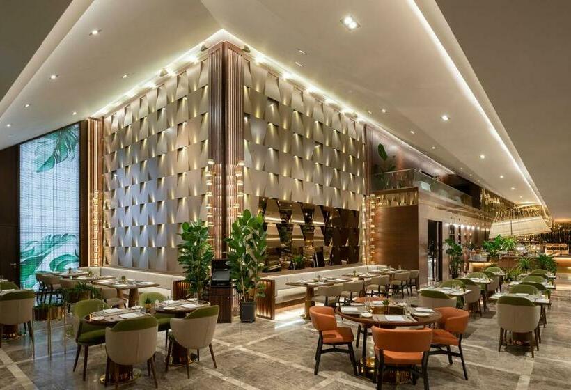 Mövenpick Hotel Istanbul Bosphorus