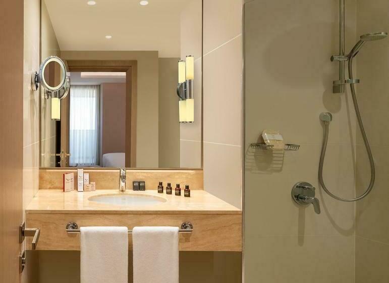 Mövenpick Hotel Istanbul Bosphorus