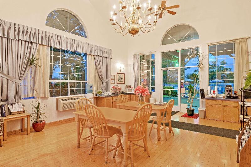 モーテル Super 8 By Wyndham Auburn