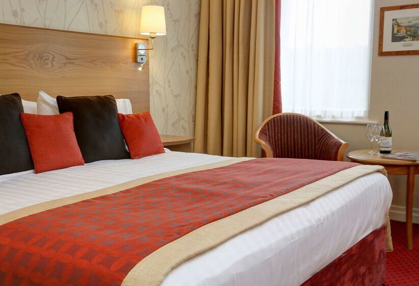 Best Western Plus Milford Hotel