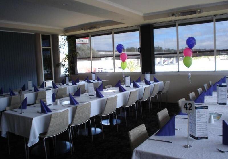 فندق Argosy Motor Inn