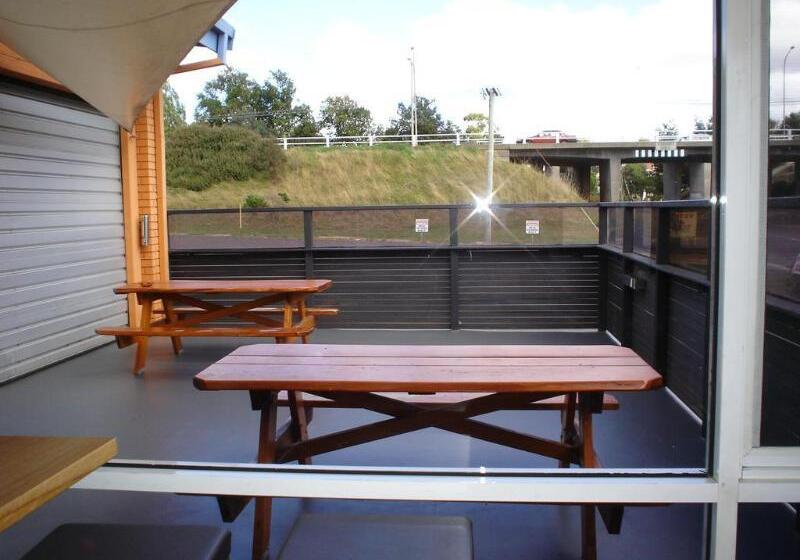 فندق Argosy Motor Inn