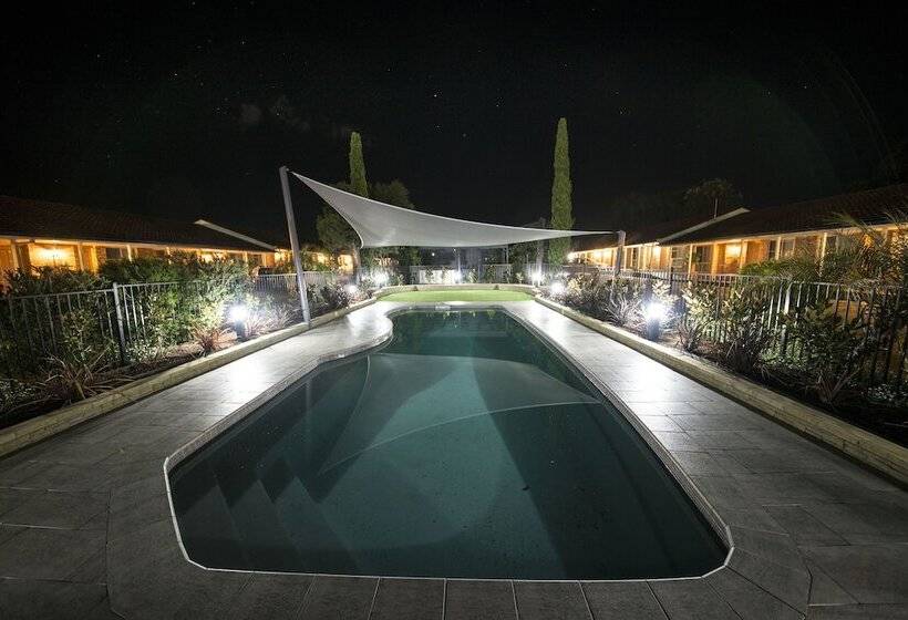 فندق Best Western Plus All Settlers Motor Inn