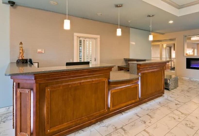 فندق Lighthouse Suites Inn