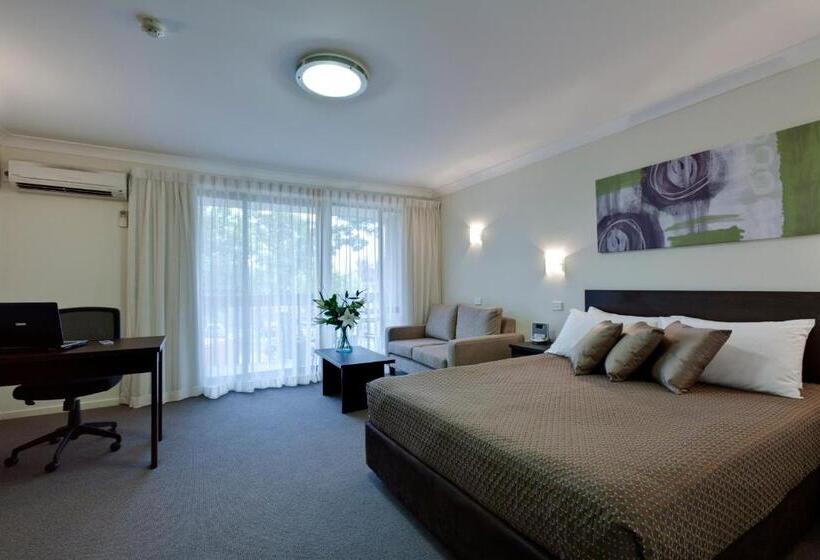 مُتل Ibis Styles Canberra Tall Trees