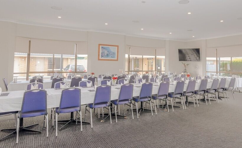 Seasonal South Motel & Function Centre