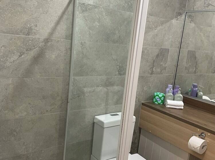 The Black Bull Motel