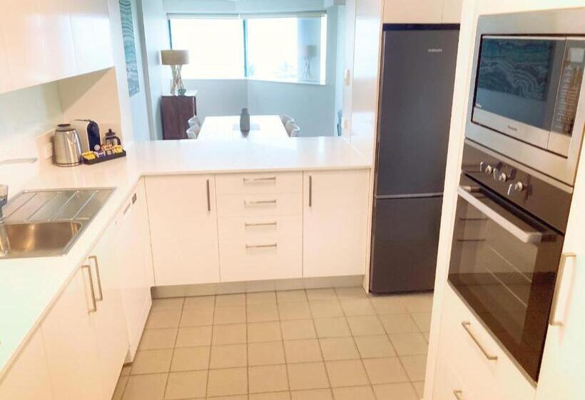 هتل 181 The Esplanade