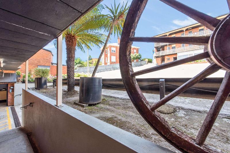 هتل Coach House Launceston