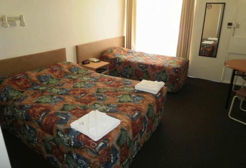 فندق Kar Rama Motor Inn