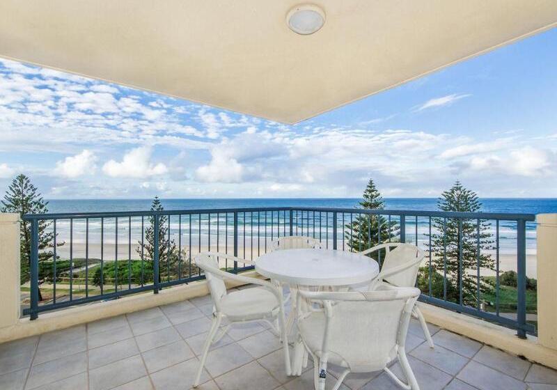 هتل Oceana On Broadbeach