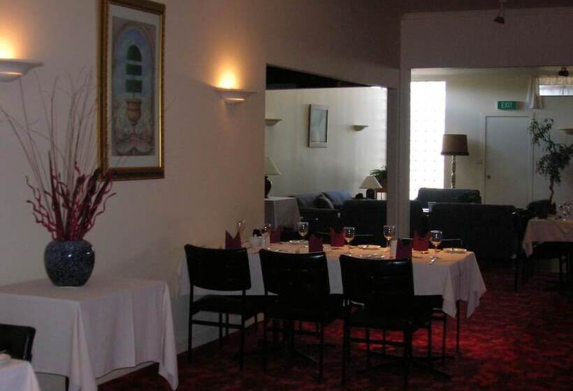 호텔 Peninsula Motor Inn