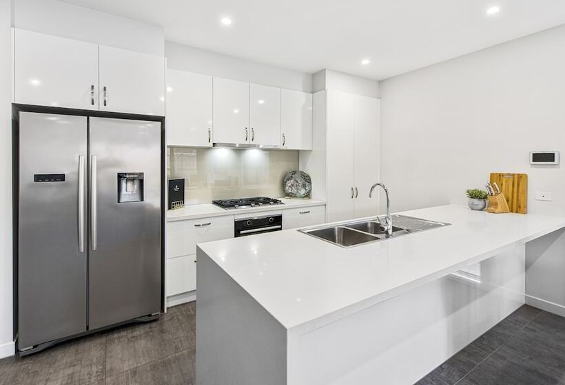 מוטל Fawkner Executive Suites & Serviced Apartments