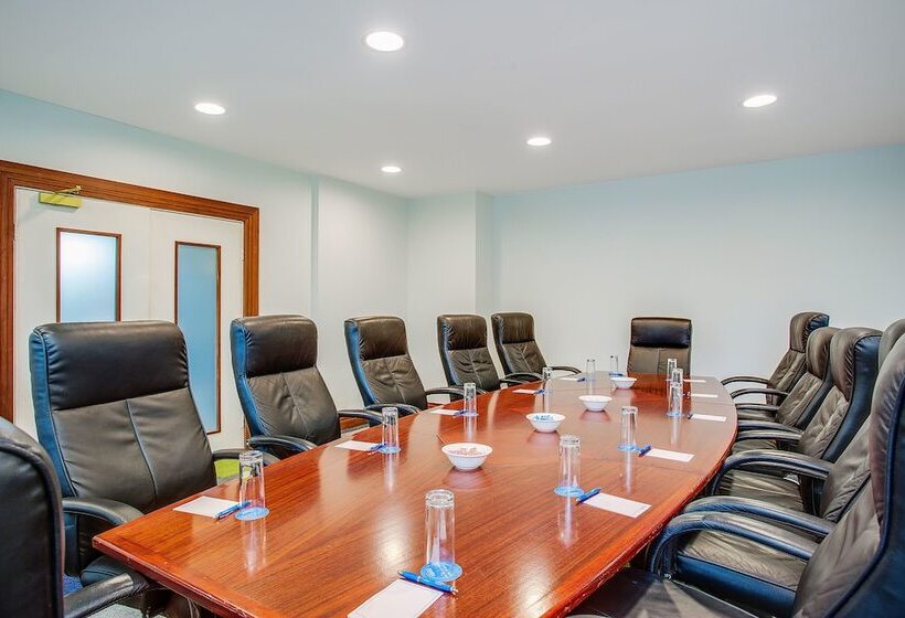 استراحتگاه Mantra Sun City