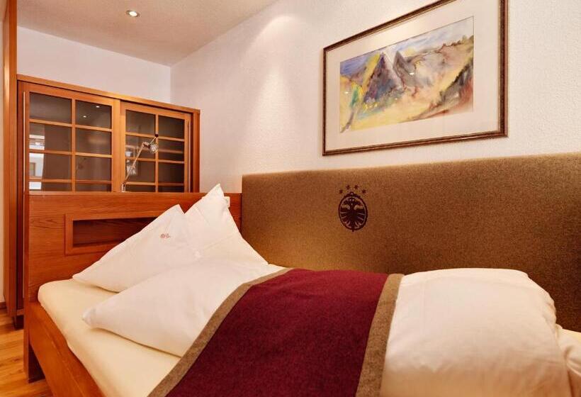 هتل Goldener Adler   Im Sommer Silvretta Card Premium Inkludiert