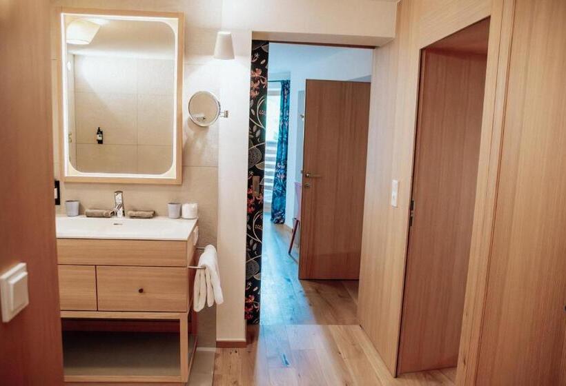 هتل Goldener Berg