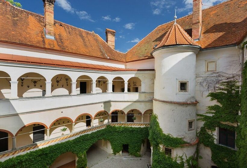 호텔 Schloss Ernegg