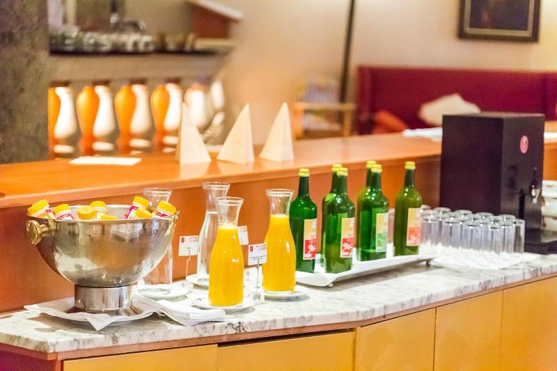 هتل Schloss Leonstain