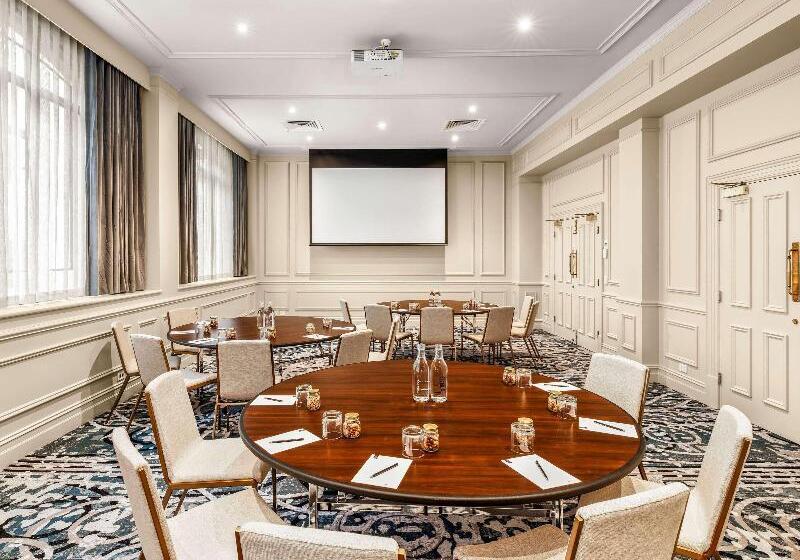 هتل The Playford Adelaide  Mgallery